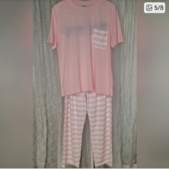 Lightweight Light Pink & White Striped Women's Sleepwear Set With Pockets - Picture 5 of 8